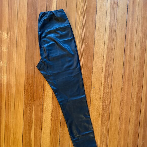Aritzia Wilfred Free faux leather pant legging size M - Picture 5 of 6